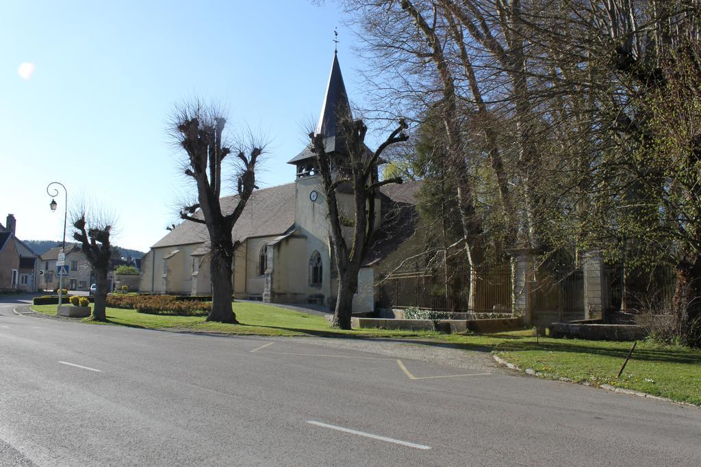 Charmante Maison Pierres 1768 Polisy Exteriér fotografie